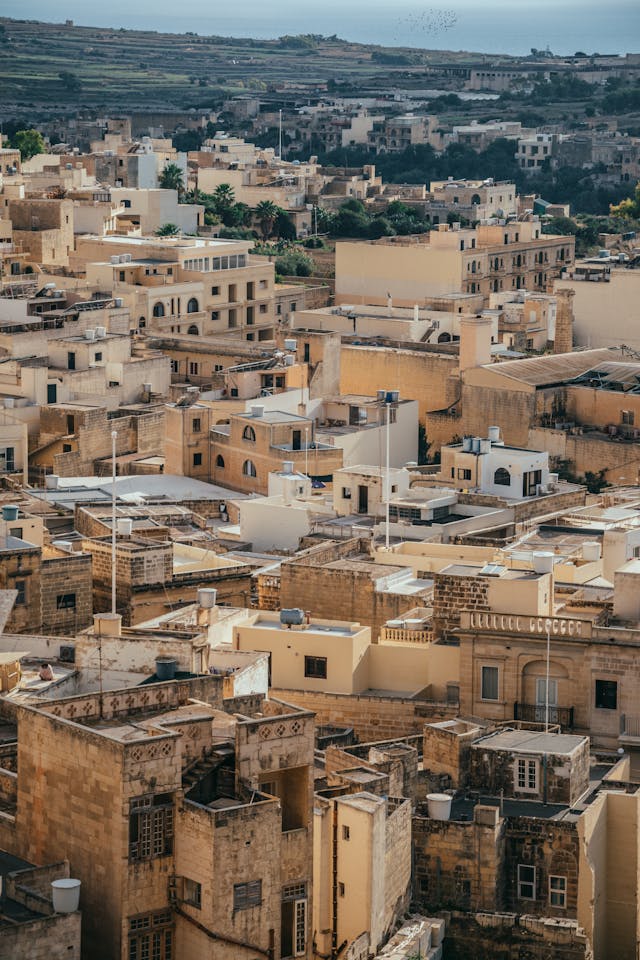 Structural alternatives in rented properties do not necessarily result in termination of the lease